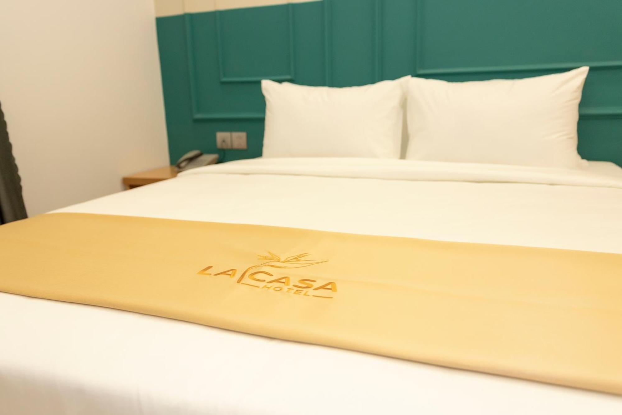 Hotel La Casa Tuy Hòa Esterno foto